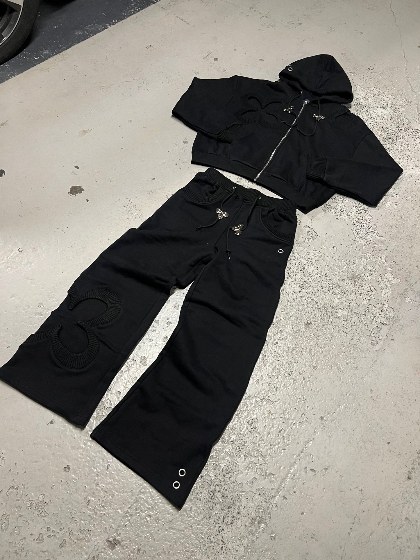 ANTI-HEROo TRACKSUIT